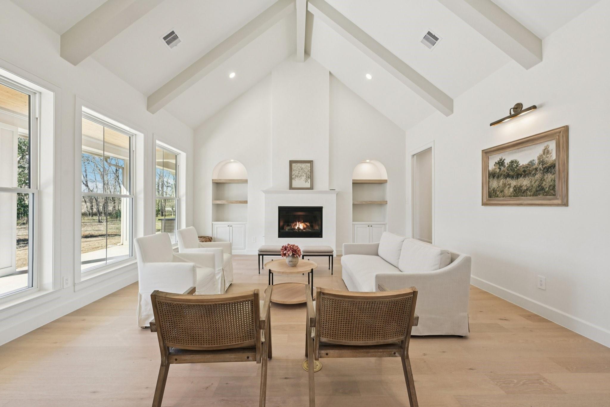 10248 Winding Branch