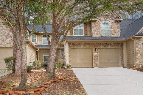 Photo of 110 N Valley Oaks Circle, The Woodlands, TX 77382 (MLS # 28758597)
