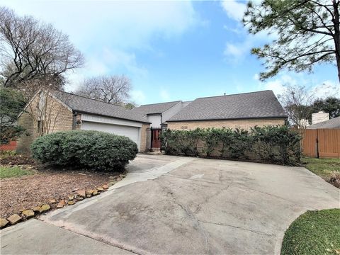 Photo of 13122 Waldemere Drive, Houston, TX 77077 (MLS # 38464563)