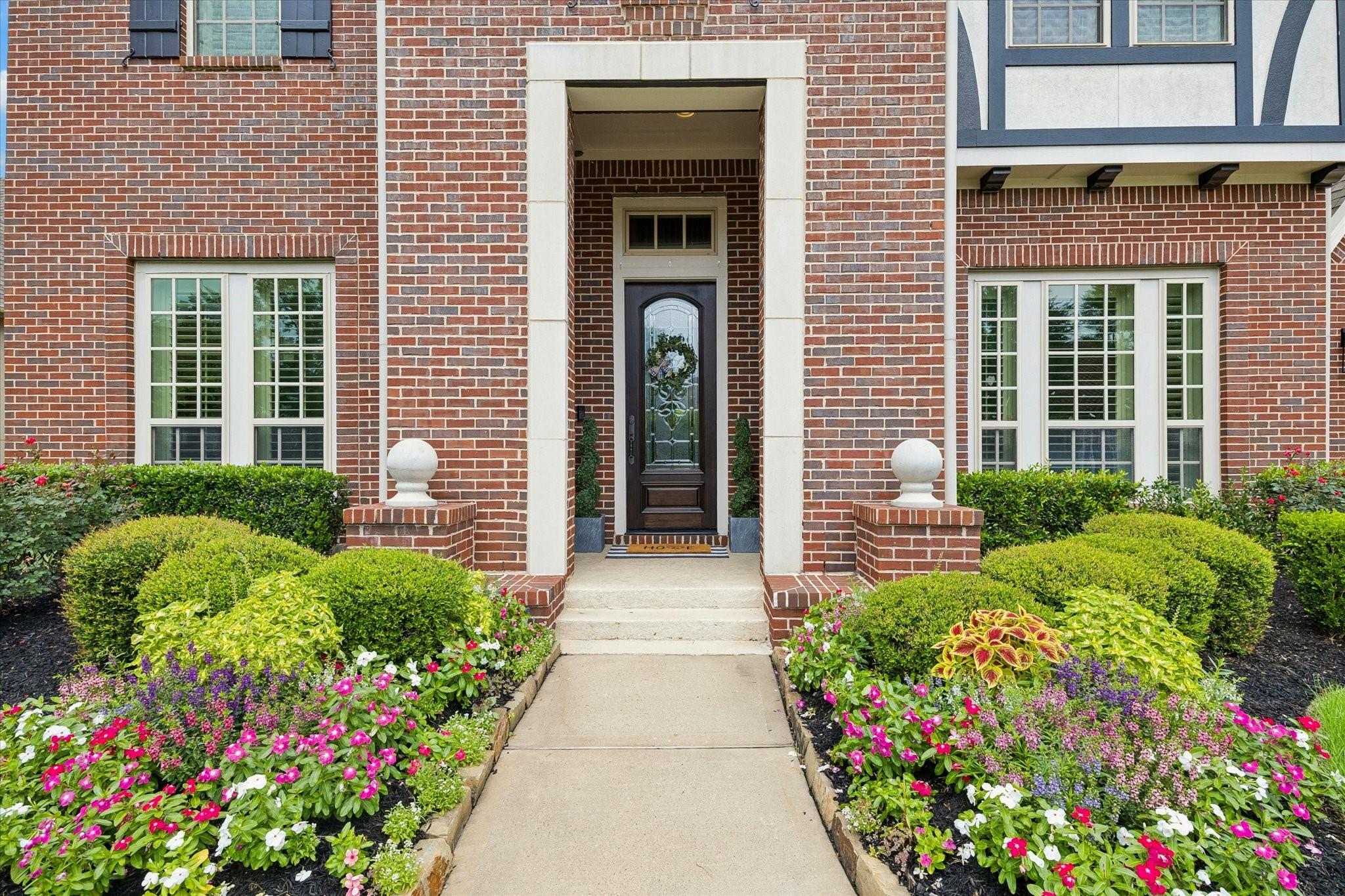123 N Thatcher Bend Circle