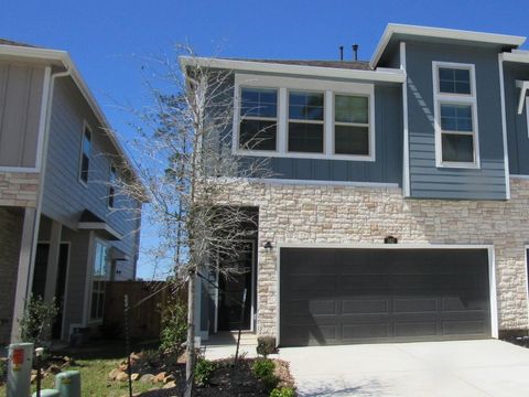 Photo of 562 Dry Fork Lane, Conroe, TX 77304 (MLS # 24144024)