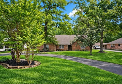 Photo of 96 Panorama Drive, Conroe, TX 77304 (MLS # 83265698)