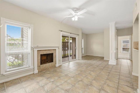 Photo of 2025 Augusta Drive #605, Houston, TX 77057 (MLS # 73327090)