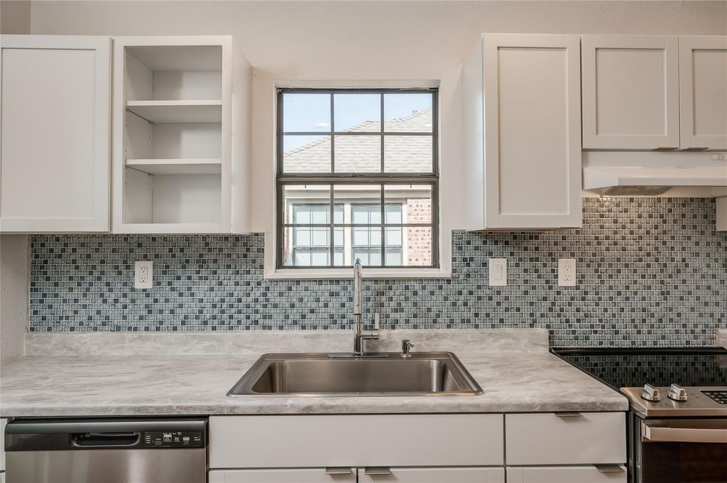 Photo of 2308 Blodgett Street, Houston, TX 77004 (MLS # 35927847)