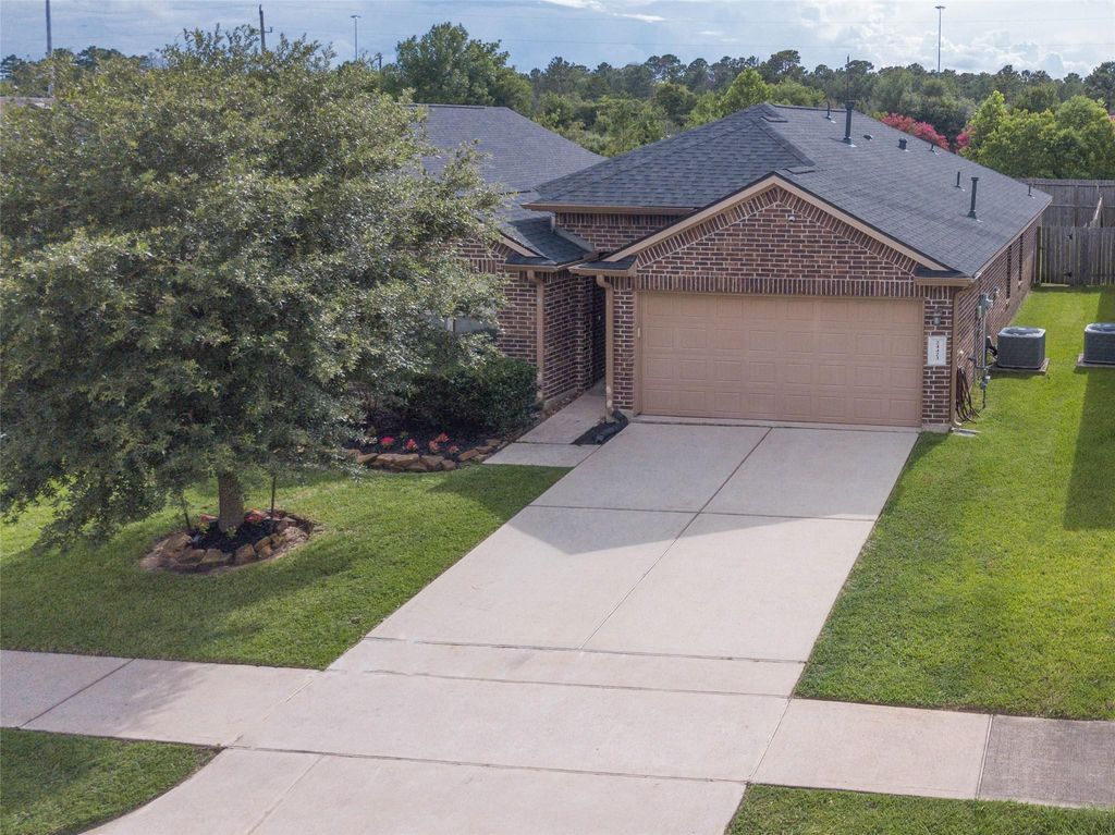 Photo of 24423 Raindrop Poppy Drive, Spring, TX 77373 (MLS # 46175395)
