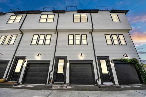 Photo of 4136 Willowbend Boulevard, Houston, TX 77025 (MLS # 14831394)