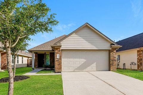 Photo of 3523 Cub Court, Conroe, TX 77301 (MLS # 43657503)