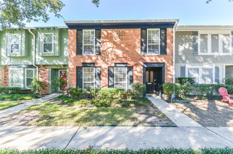 Photo of 14341 Misty Meadow Ln LN, Houston, TX 77079 (MLS # 74196832)