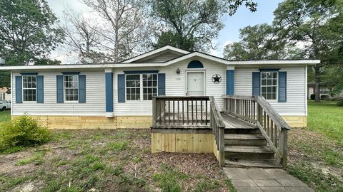 Photo of 11758 E Old Oak Trail, Willis, TX 77378 (MLS # 9175295)