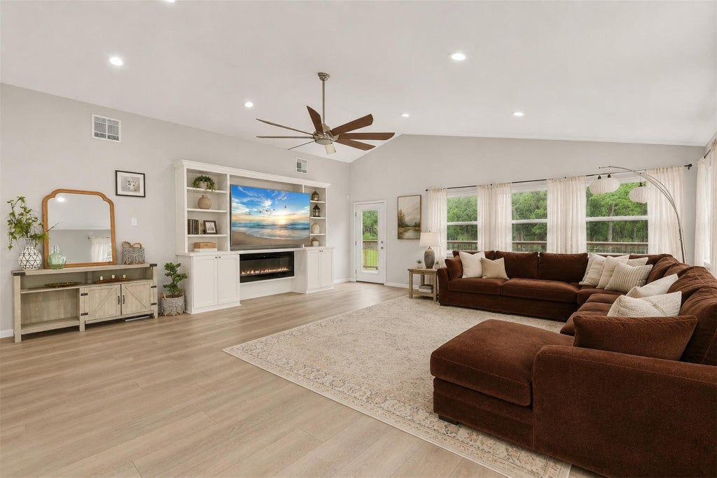 Photo of 6310 Wickwillow Lane, Alvin, TX 77511 (MLS # 32009984)