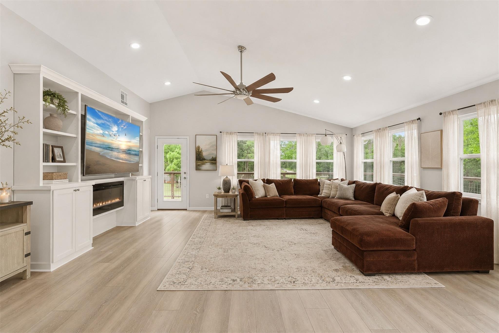 6310 Wickwillow Lane