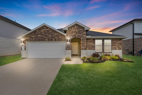 Photo of 923 Kinder Sky Lane, Rosharon, TX 77583 (MLS # 21416604)