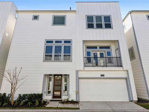 Photo of 9009 Lonestar River Lane, Houston, TX 77080 (MLS # 21869833)