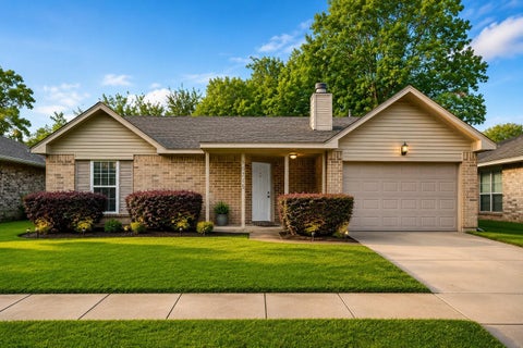 Photo of 16715 Benchmark Drive, Houston, TX 77053 (MLS # 30122388)