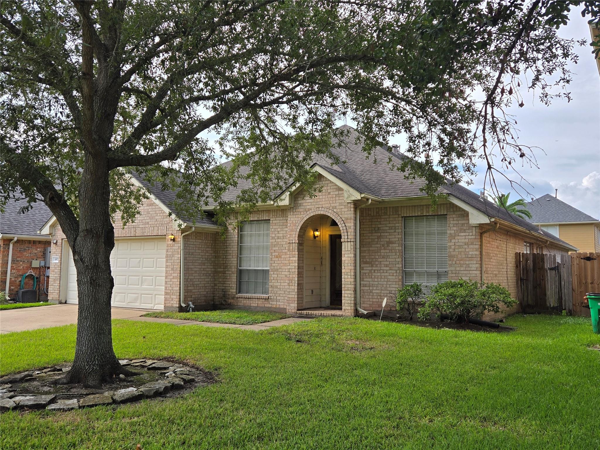 1402 Noble Glen Drive