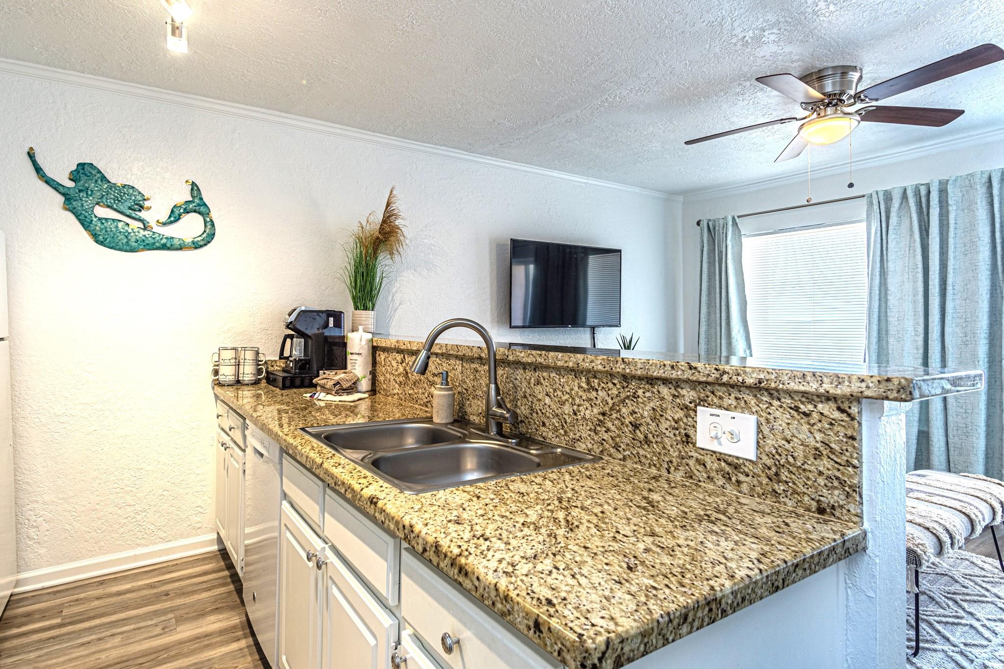 9520 Seawall Blvd 206