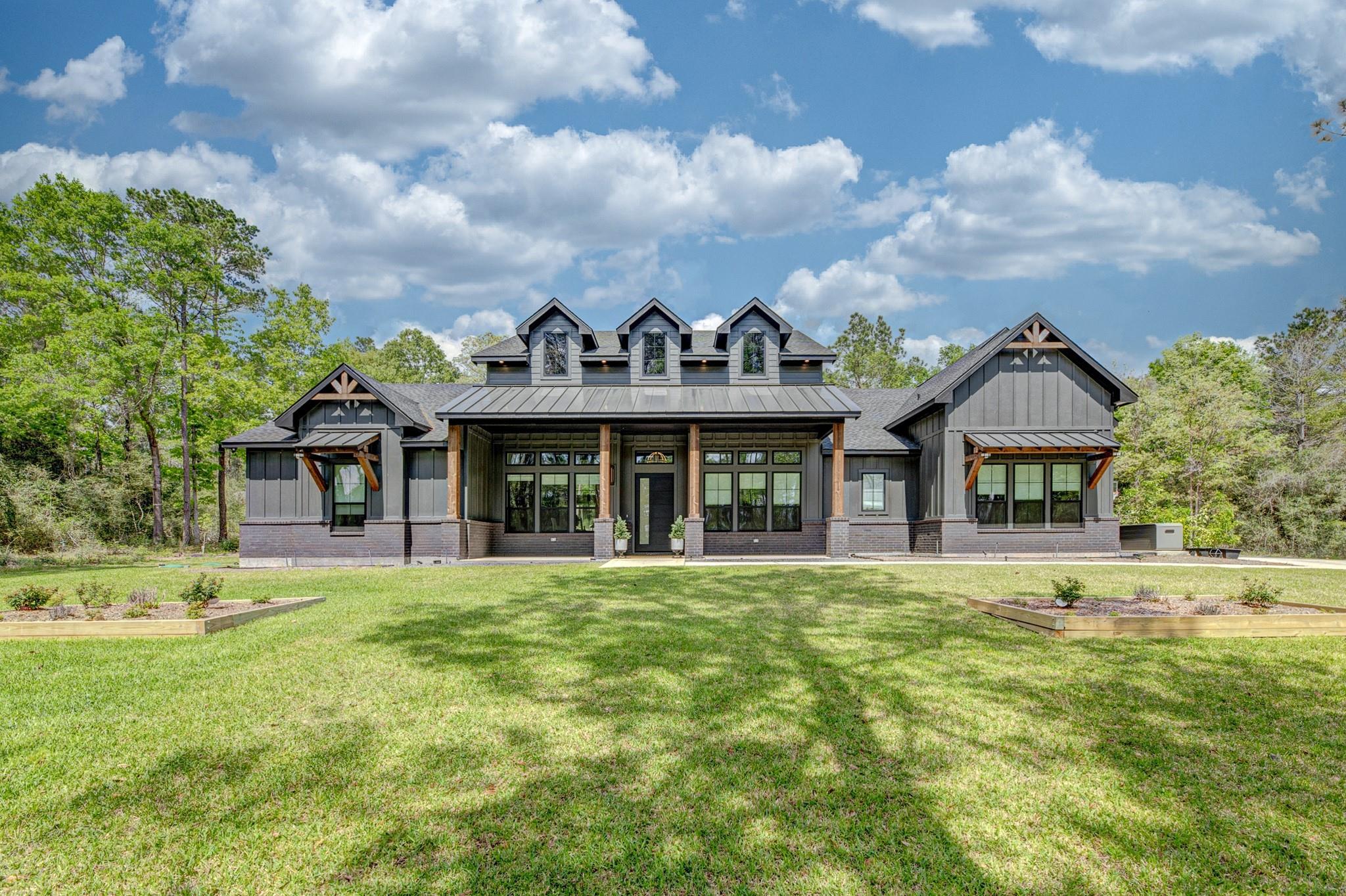 10433 Wagon Pass Trail