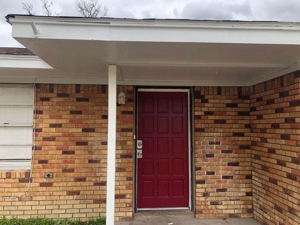 Photo of 503 Willow Avenue, Cleveland, TX 77327 (MLS # 80950641)