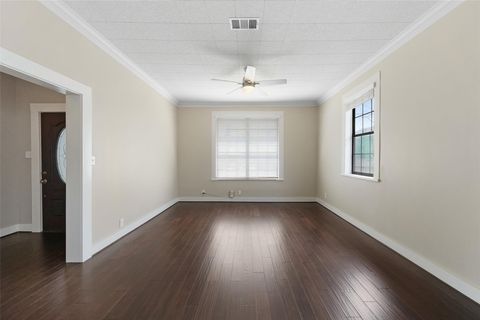 Tiny photo for 309 Pecore Street, Houston, TX 77009 (MLS # 92884000)