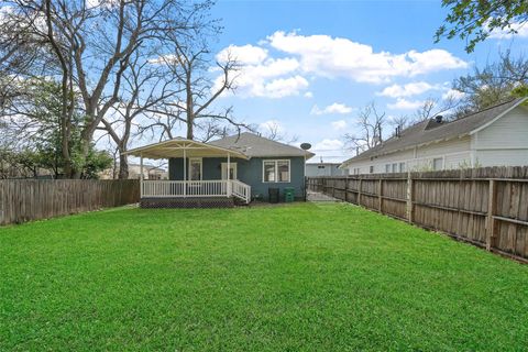 Tiny photo for 309 Pecore Street, Houston, TX 77009 (MLS # 92884000)