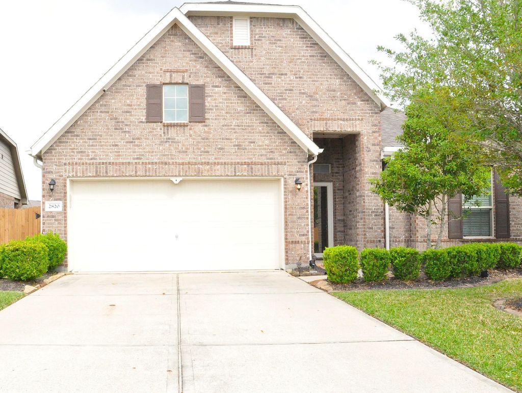 Photo of 2820 Pranzo Lane, League City, TX 77573 (MLS # 18616003)