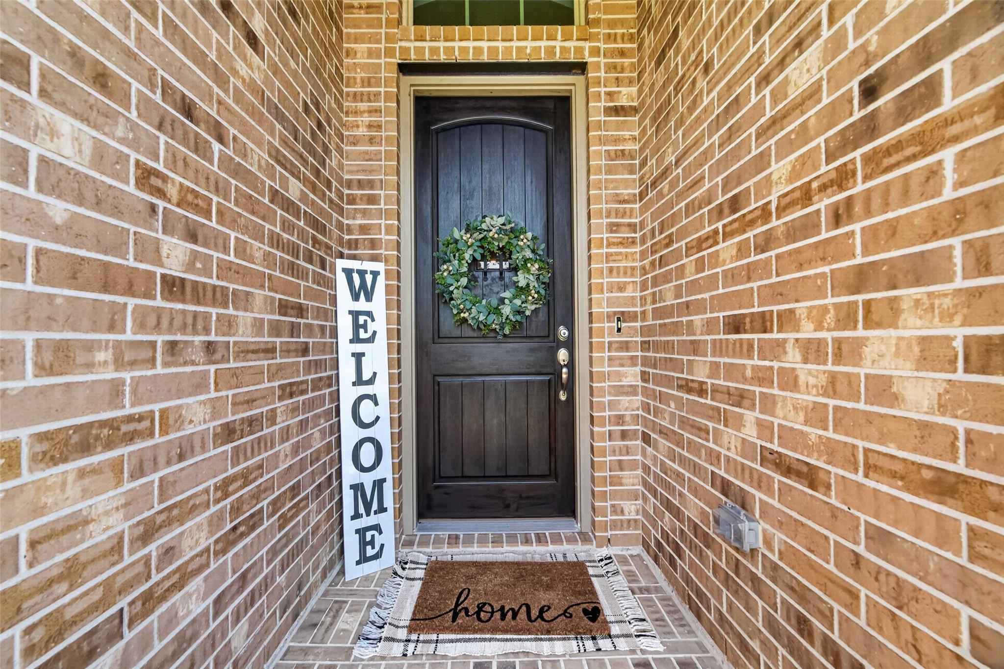 11806 Autumn Leaf Drive