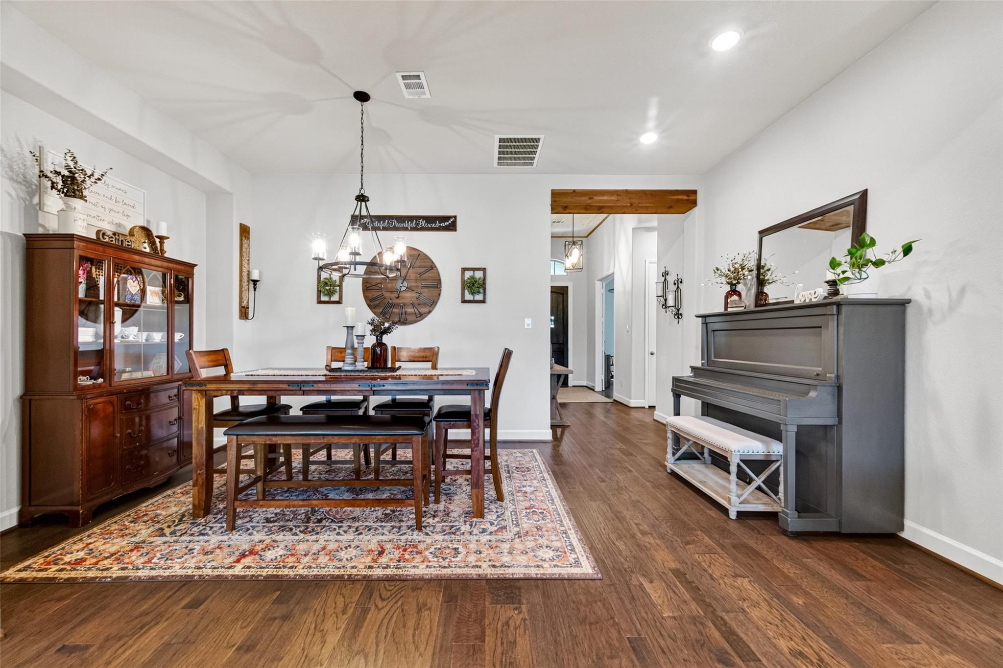 11806 Autumn Leaf Drive