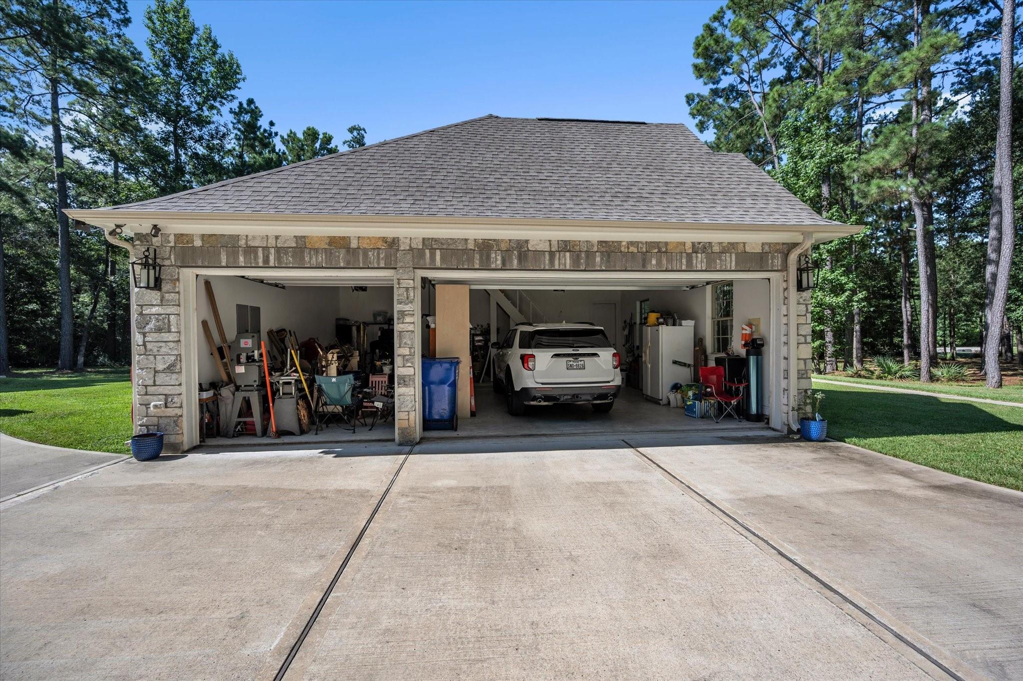 372 Grand View