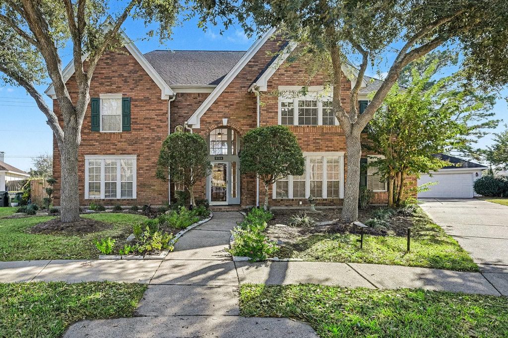 Photo of 2125 Tipperary Drive, Pearland, TX 77581 (MLS # 94835794)