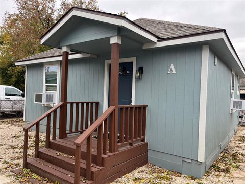 Photo of 535 Plymouth Street #A, Houston, TX 77022 (MLS # 41185503)