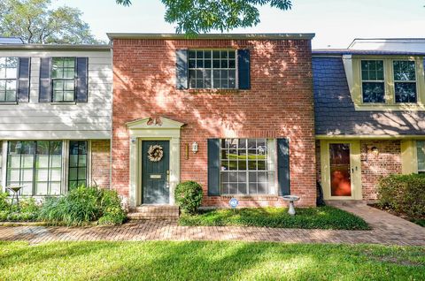 Photo of 5864 Doliver Drive #116, Houston, TX 77057 (MLS # 3463860)