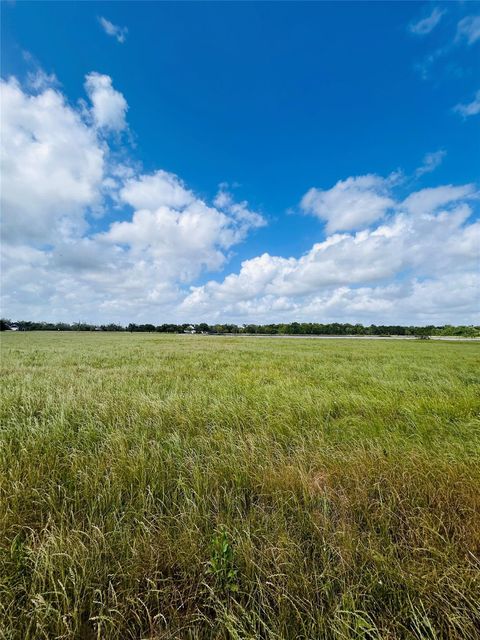 Photo of 0 Conestoga Trail, Angleton, TX 77515 (MLS # 10448627)