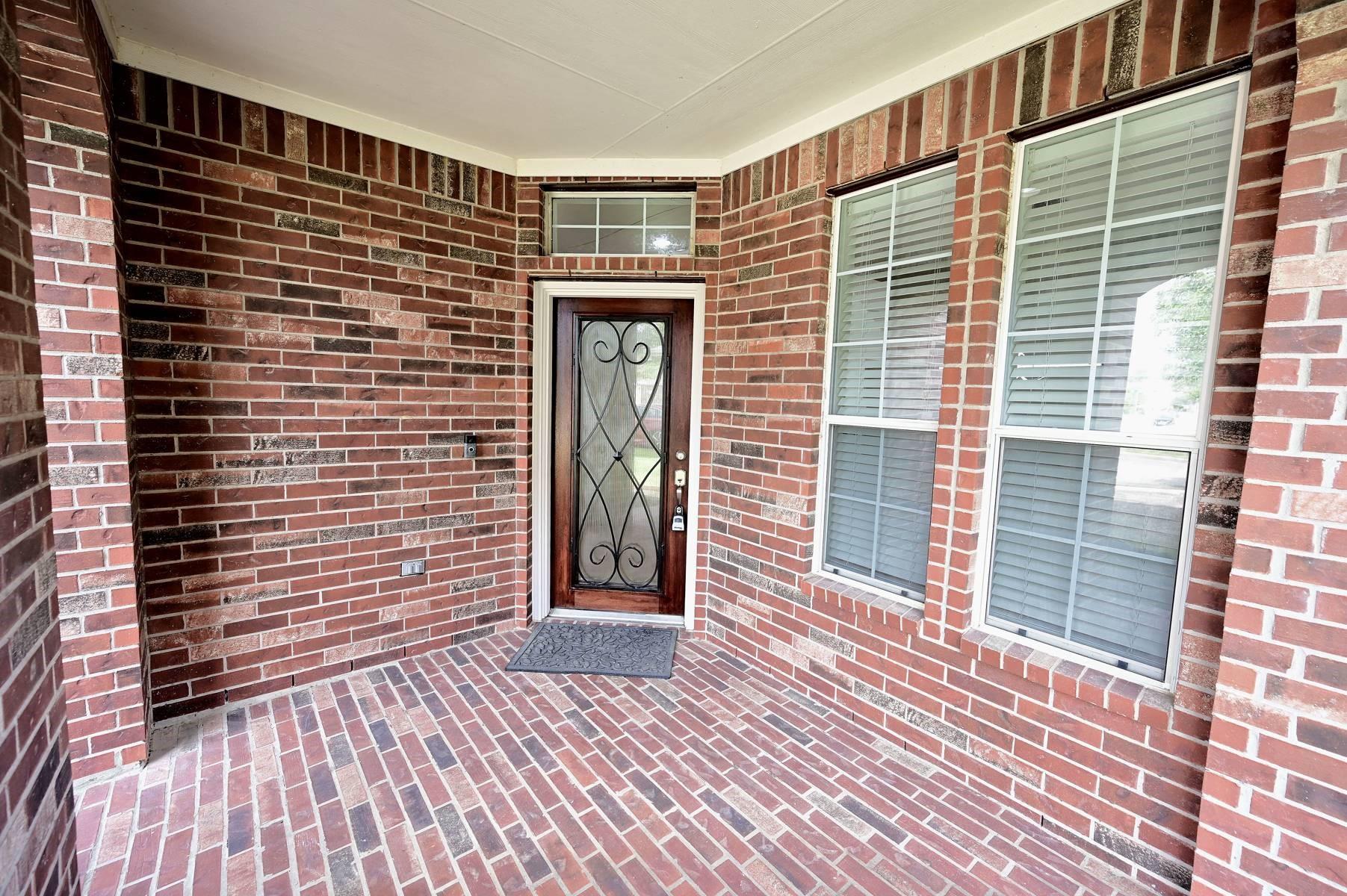 9007 Kinnel Lane