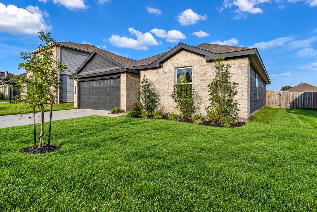 Photo of 24737 Majestic Cone Lane, Magnolia, TX 77355 (MLS # 33427864)
