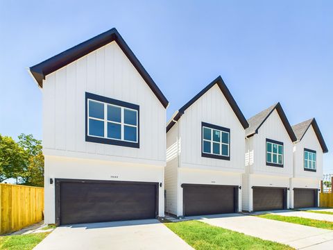 Photo of 6417 Madrid Street, Houston, TX 77021 (MLS # 55026650) Photo of 6417 Madrid Street, Houston, TX 77021 (MLS # 55026650)