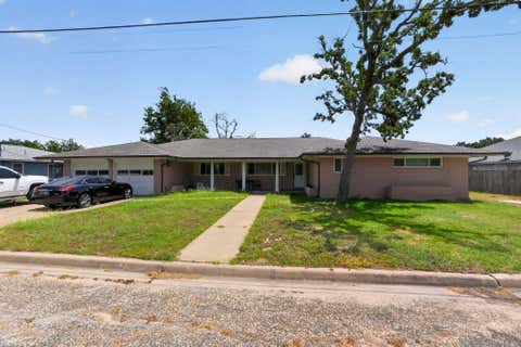 Photo of 380 S Wilson Avenue, Giddings, TX 78942 (MLS # 82408138)