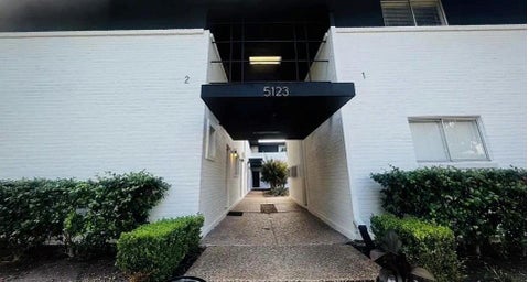 Photo of 5123 Del Monte Drive #1, Houston, TX 77056 (MLS # 92274362)
