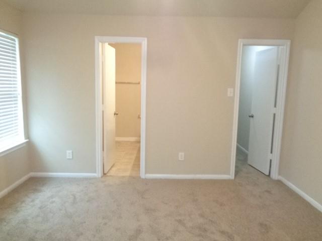 7925 Silver Oak Drive
