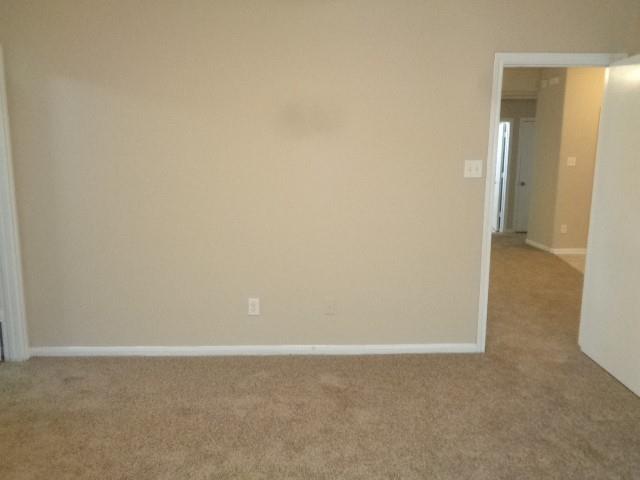 7925 Silver Oak Drive
