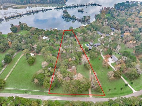 15012 Lake Paula Drive Willis TX 77318