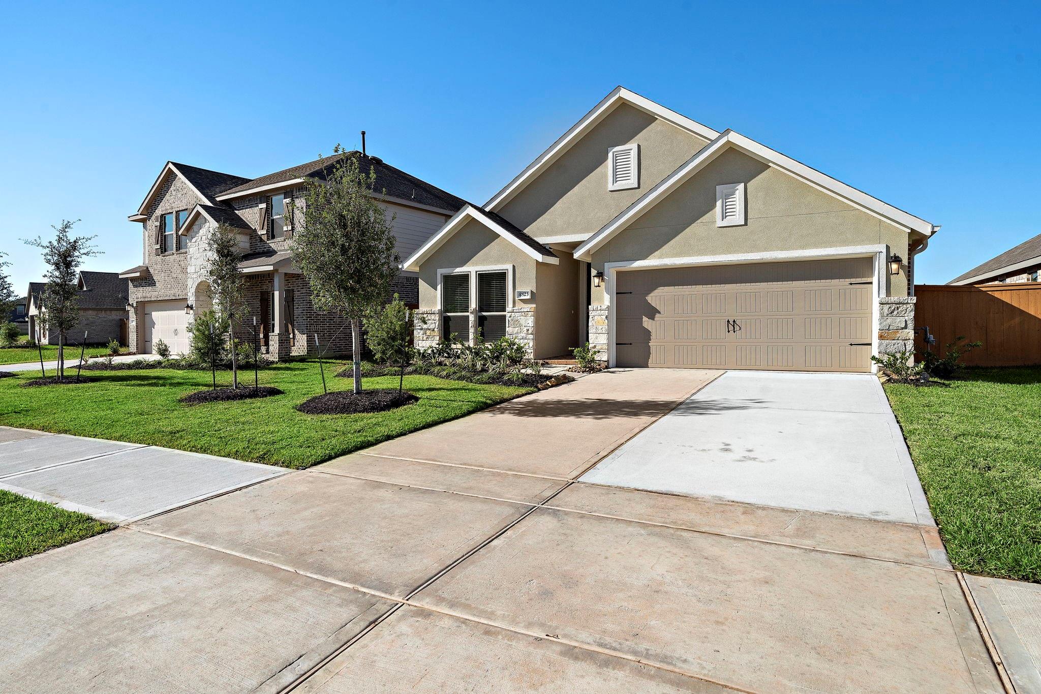 4823 Shimmer Side Drive