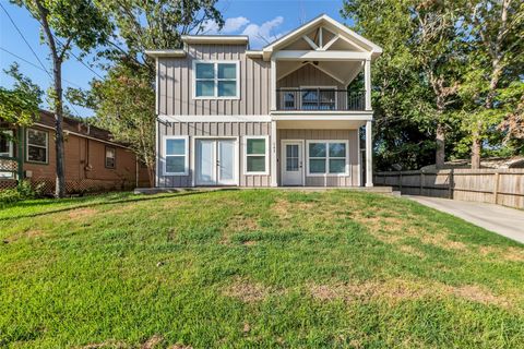 Photo of 197 Rain Forest Road, Onalaska, TX 77360 (MLS # 23703152)