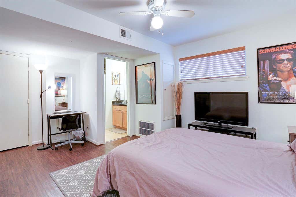 Photo of 1222 Welch Street #2, Houston, TX 77006 (MLS # 73134958)