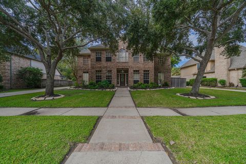 Photo of 3119 Scenic Elm Street, Houston, TX 77059 (MLS # 42051159)