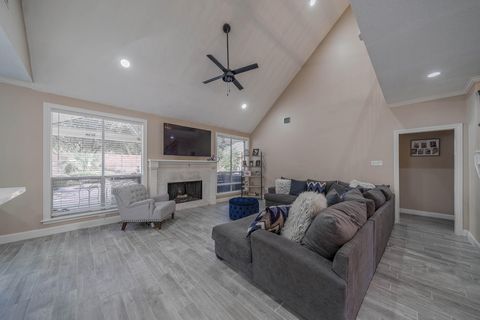 Tiny photo for 3119 Scenic Elm Street, Houston, TX 77059 (MLS # 42051159)