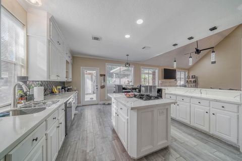 Tiny photo for 3119 Scenic Elm Street, Houston, TX 77059 (MLS # 42051159)