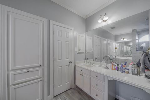 Tiny photo for 3119 Scenic Elm Street, Houston, TX 77059 (MLS # 42051159)