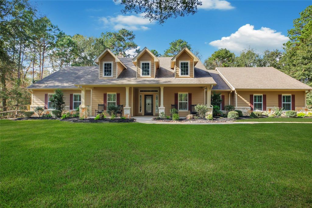 Photo of 317 Ridgelake Scenic Drive, Montgomery, TX 77316 (MLS # 79611205)