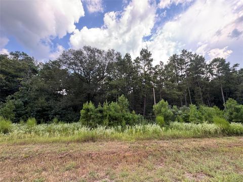 68-23-7 Sky Oak Lane Huntsville TX 77340