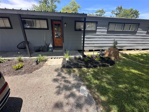 2131 Cromwell Street D Houston TX 77093